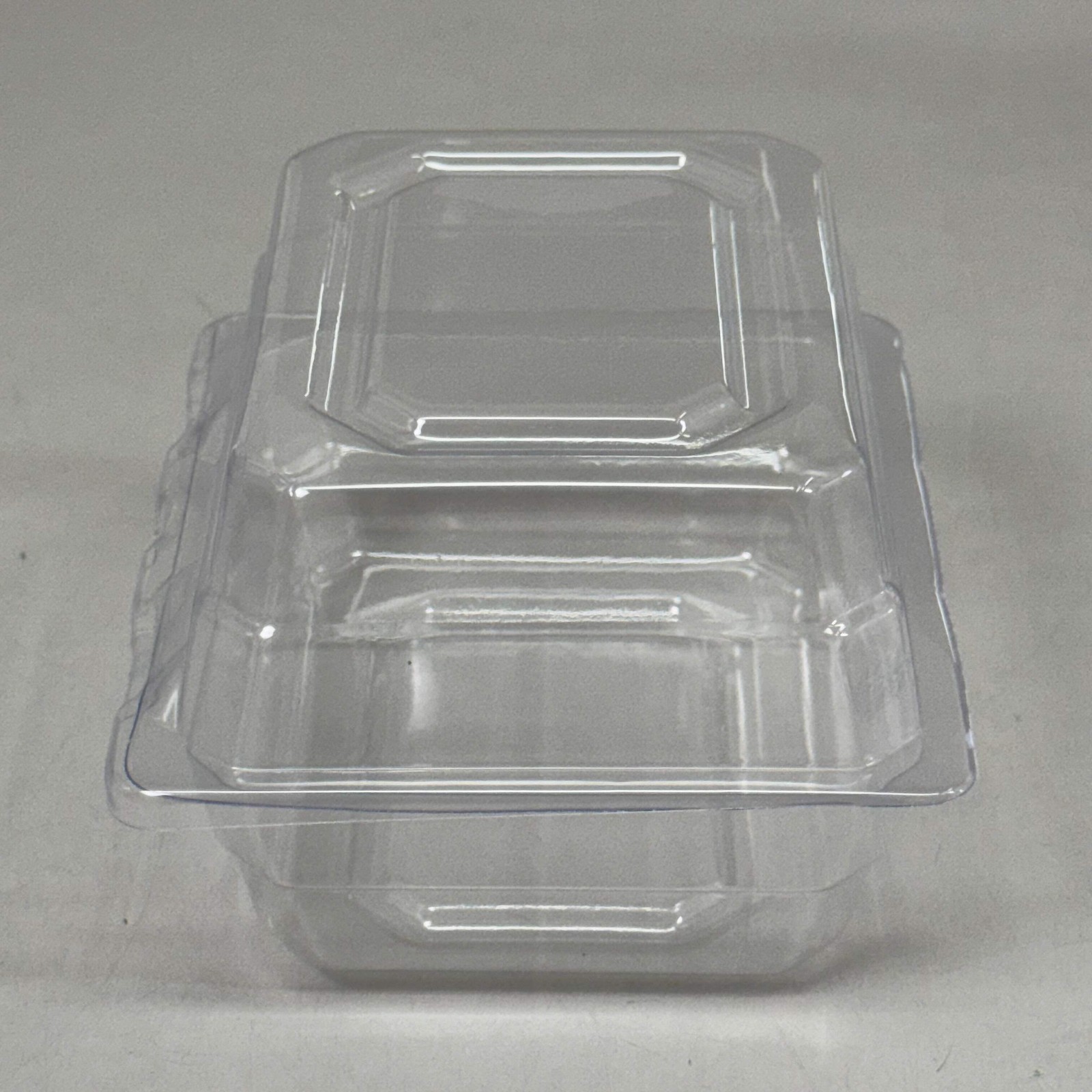Boutonniere & Corsage Clear Plastic Box (50 Count) 4″ x 3″ x 3″