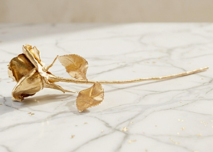 Golden Rose Figurine Real Preserved Rose Metallic Gold Dipped Decoration 11.1/8″