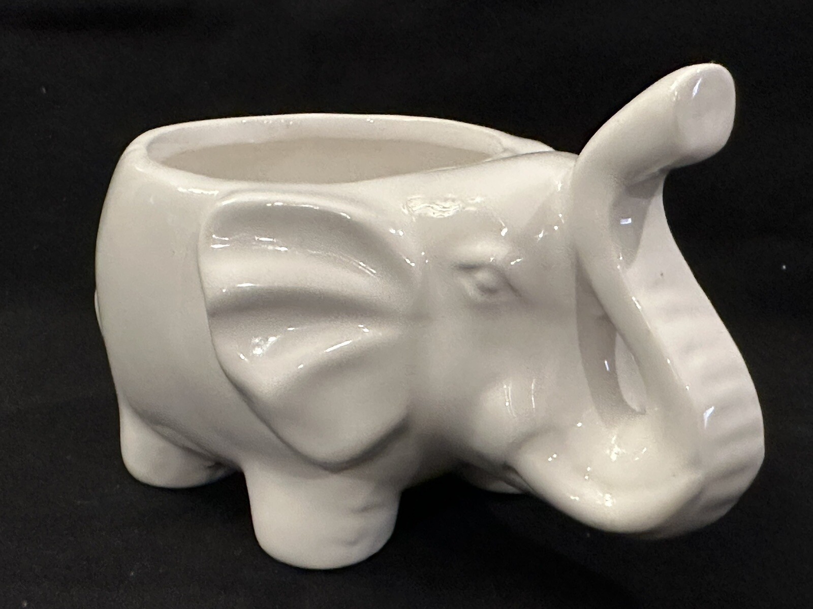 Elephant Succulent small Planter Shaped Pot Decor Home Office Desk nursery WHITE
