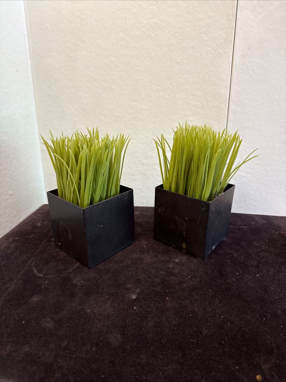 6 1/2 x 3 1/2 Artificial Green Grass Plants Black Metal Cube Planter