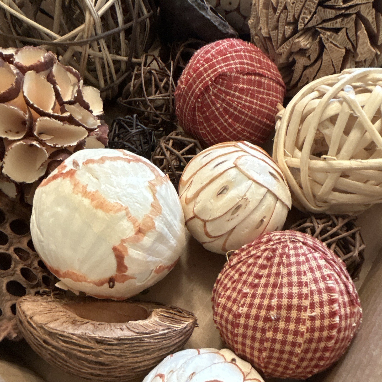 Rustic Decorative Bowl Filler Balls Mix w/ Pine Cones & Lotus Pods, Multicolor