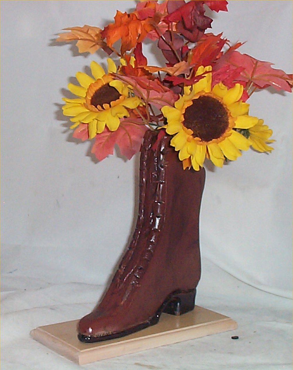 Floral Arrangement Carved Wood boot Chic Fall Decoration Handcrafted Home Decor