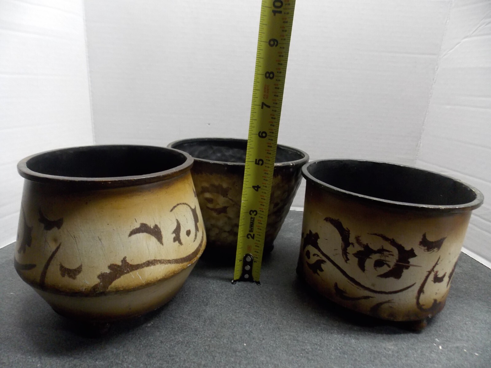 set of 3 beautiful metal tan and brown design planters 5″-6.6″ wide, 5″ tall