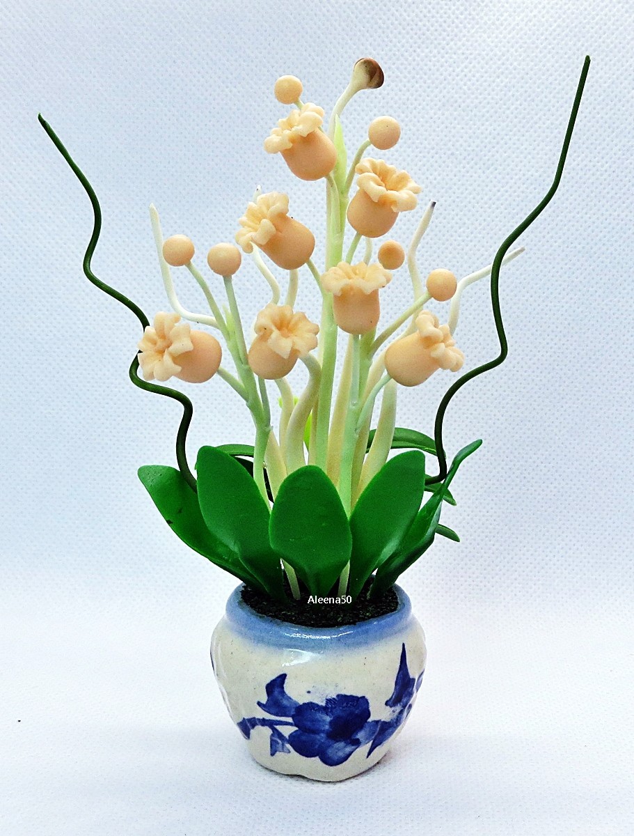 US Stock 5″H Handmade Miniature Air Dry Clay Bell-Flowers Arranged in CeramicPot