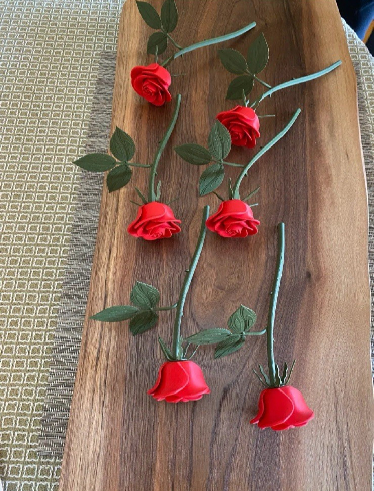 CUSTOM 3D PRINTED ROSES AND BOUQUET