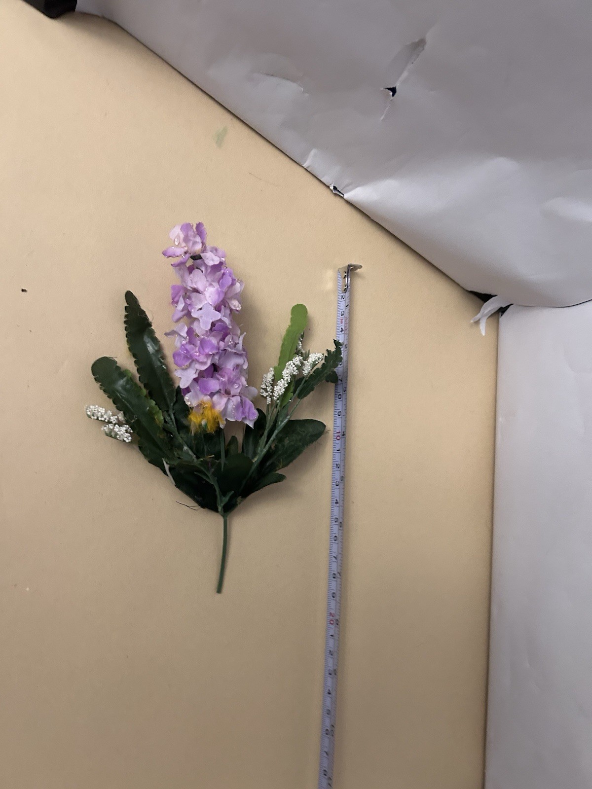 VTG purple plastic/cloth fake flowers