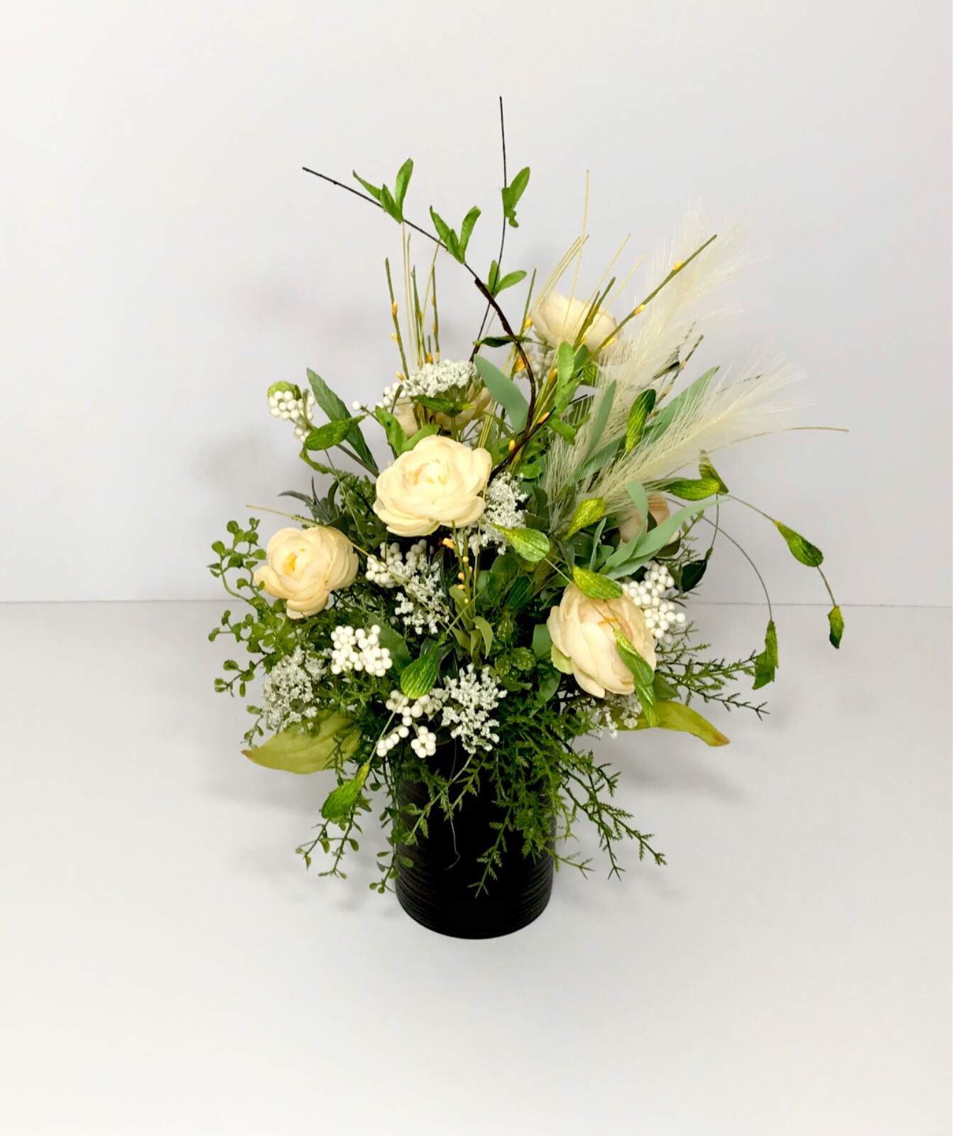 YELLOW RANUNCULUS FLORAL GREENERY ARRANGEMENT CONTEMPORARY CENTERPIECE GIFT NEW