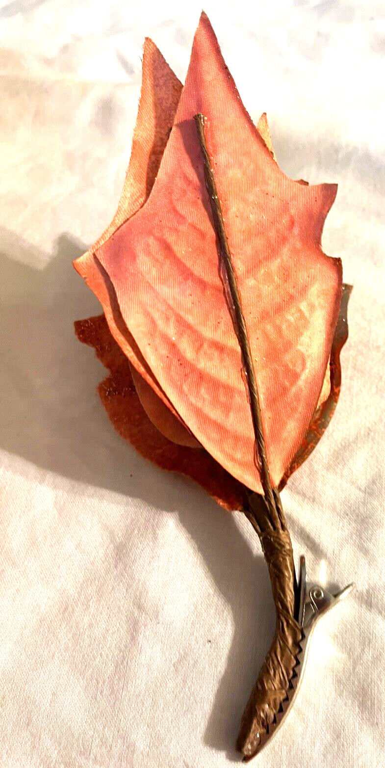 Clip on Peach Colored Poinsettias- 6 flowers