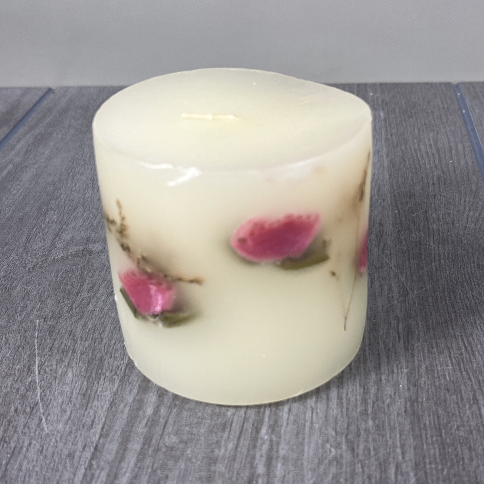 Handmade Candle with Dried Flowers Free Standing Home Decor Gift Idea