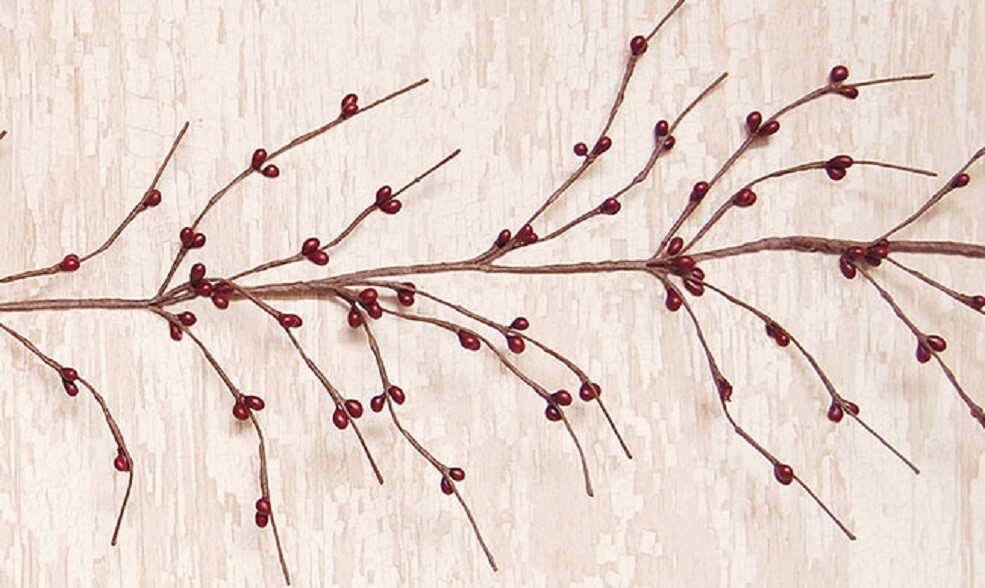 NEW Primitive Pip Berry Garland BURGUNDY BERRIES Wispy 4.5 Feet Long Crafts