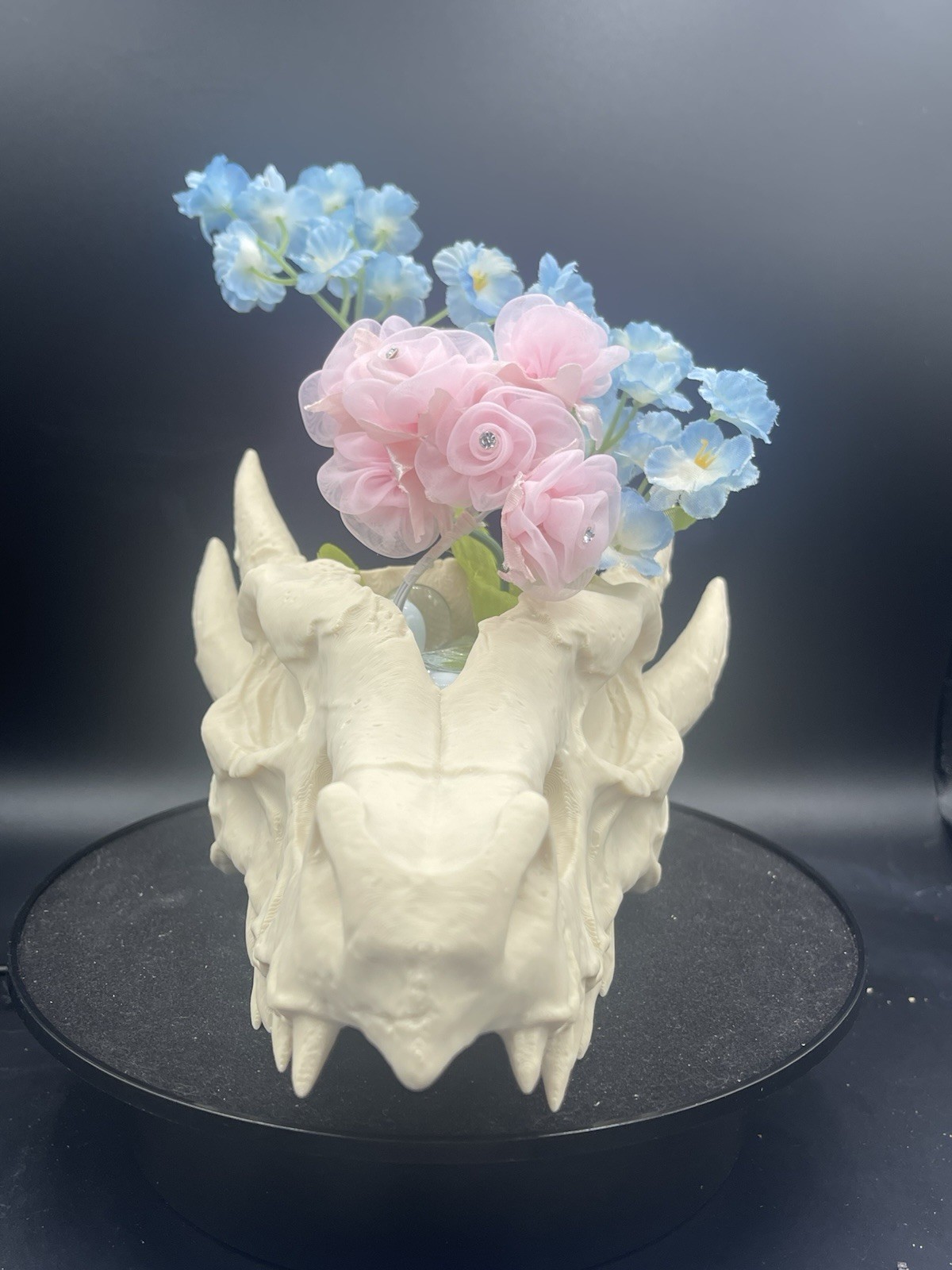 Deathroot – Planter! (Flowers not included)
