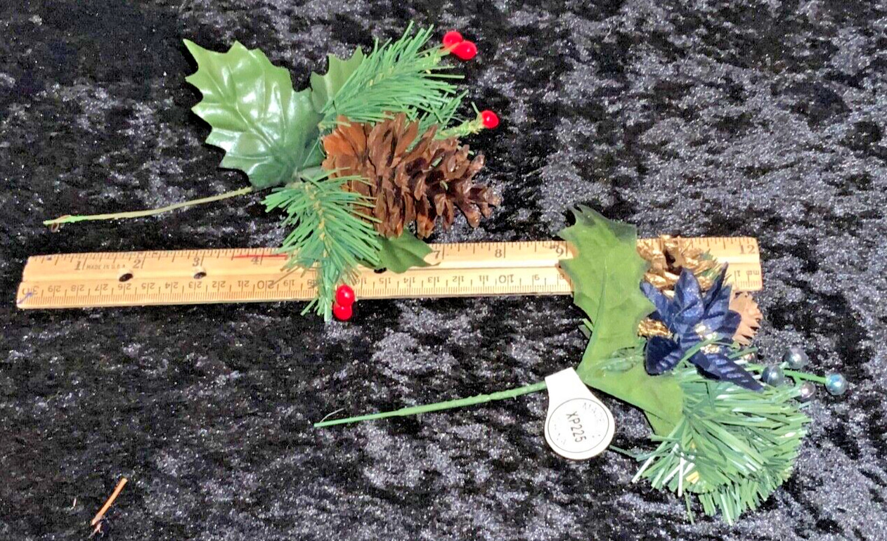Lot of 4 VINTAGE Floral Bouquet Basket Pick Decorations
