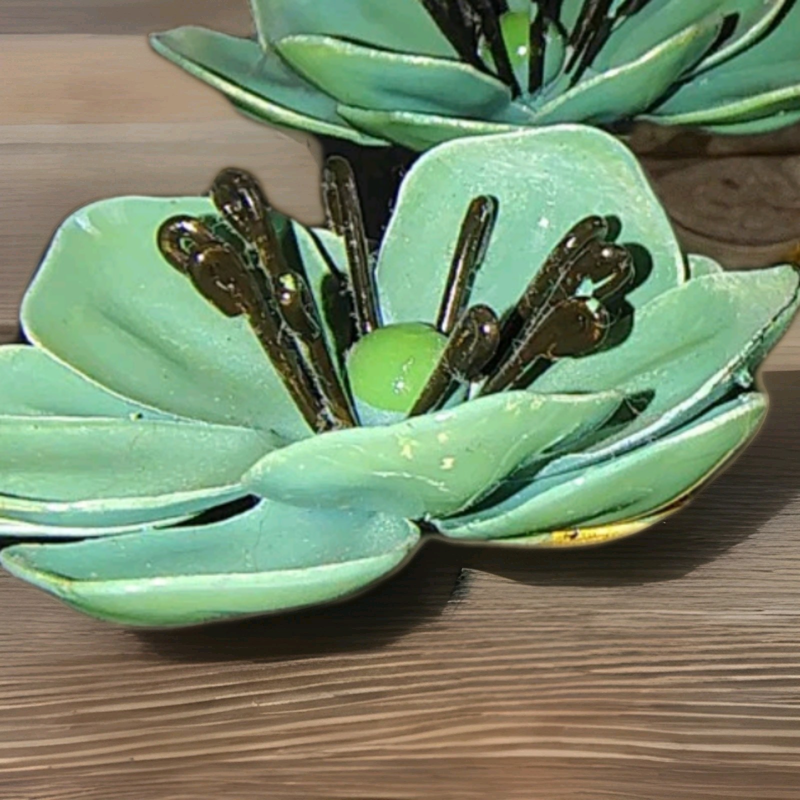 VTG Yellow/Green Metal Flower Wall Hook With Decorative Clear Plastic Knob