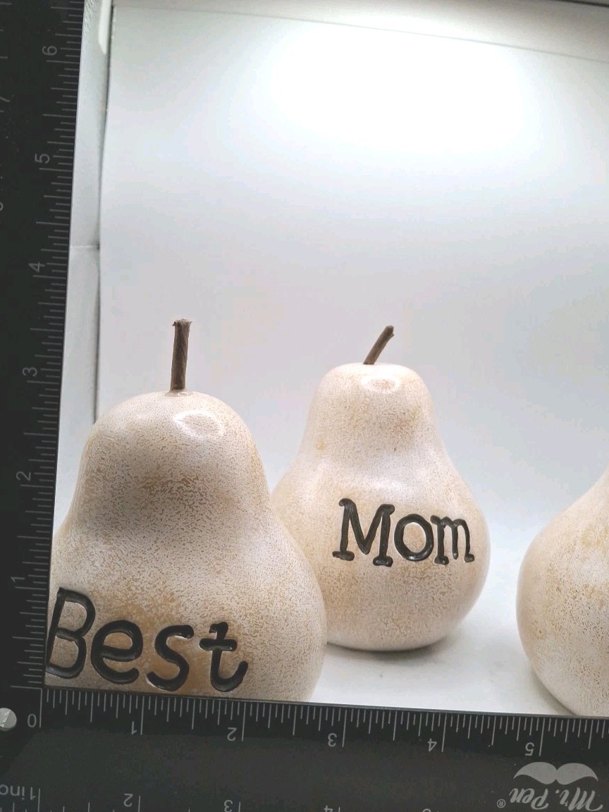 Gift for Mom White Best Mom Ever Pears Birthday Mother’s Day Present for Mothers