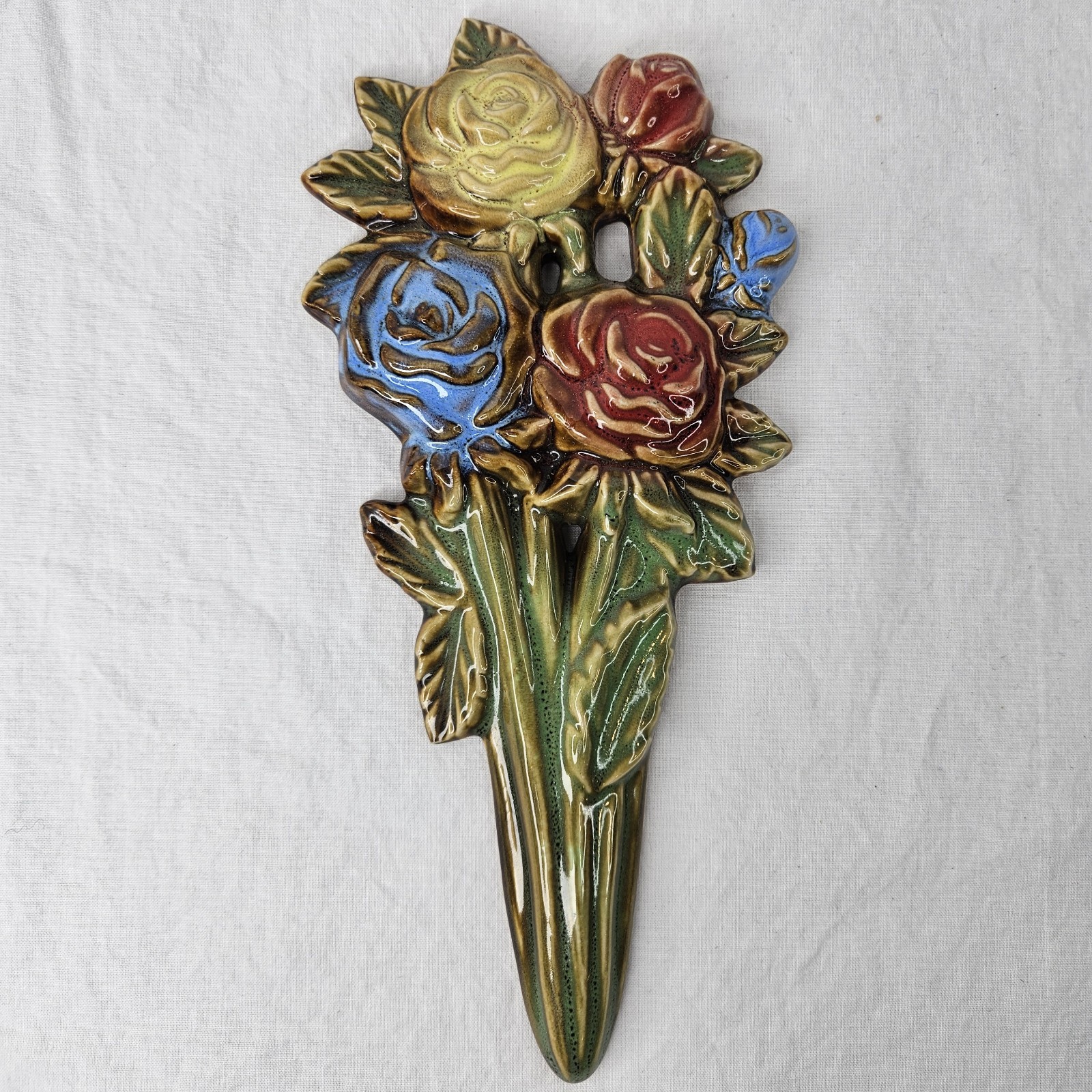 Ceramic Flowers Wall Hanging Decor Rose Bunch 9.25″x4.25″
