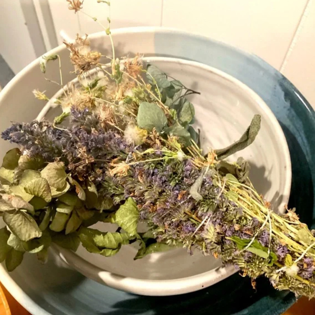 Windswept wand organic botanicals including hydrangea, sage, oregano, and hyssop