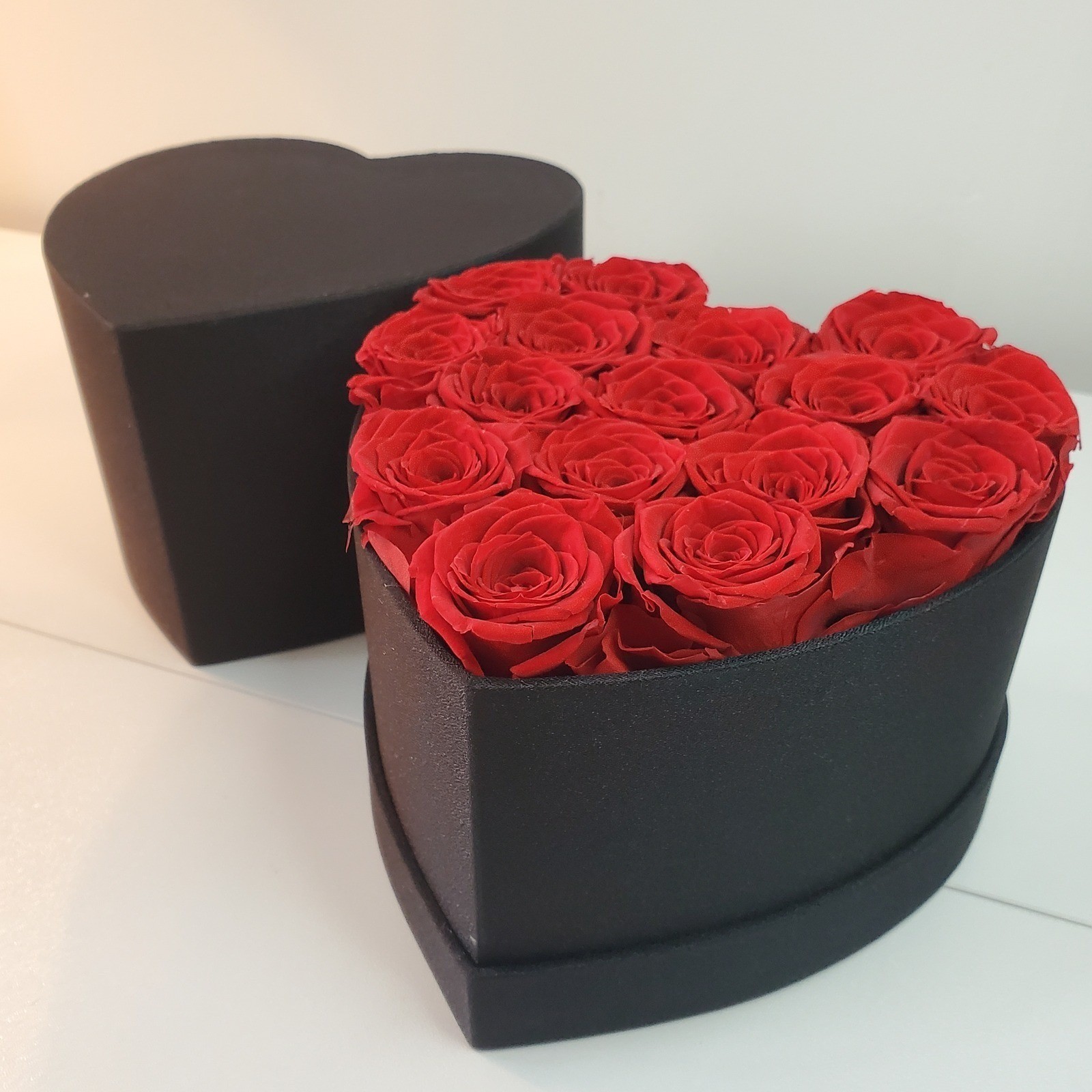 Preserved Red Roses 7″Gift Box with Purple Heart Pendant Necklace
