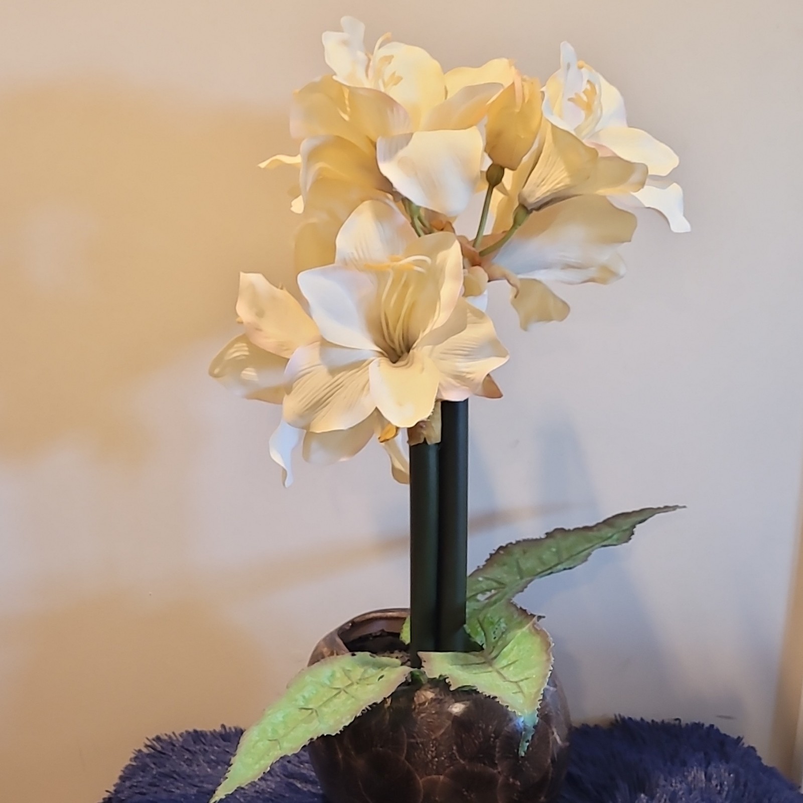 Artificial White Amaryllis Flower Arrangement in Brown Vase, Plastic