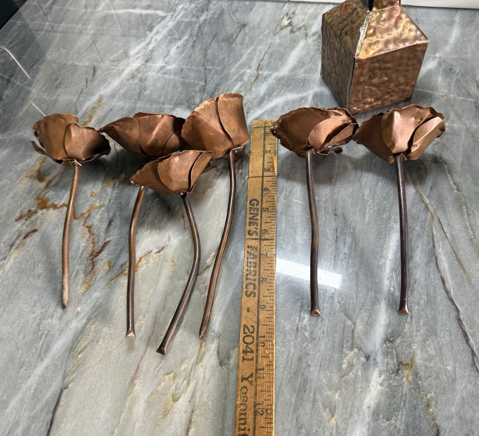 Roses Copper 1/2 Dozen Forever Roses On Stem In Container 🌹