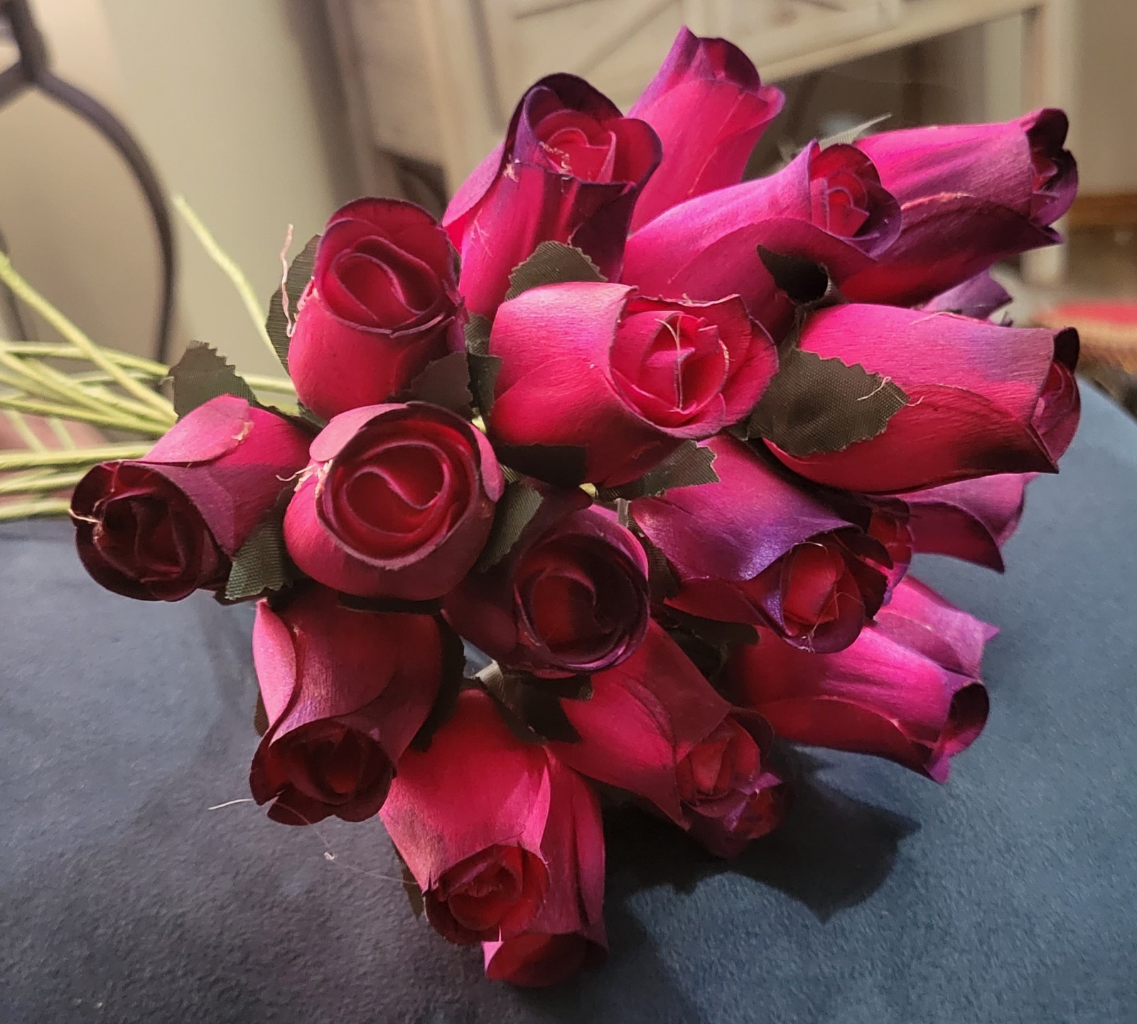 24 Beautiful Realistic Pink Purple Wooden Roses Standard Version