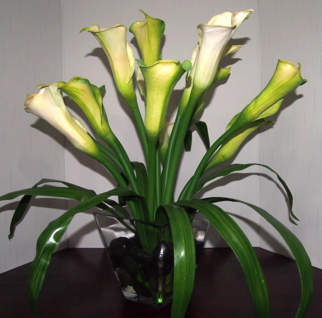 White/Green Calla Lilies Silk Flower Arrangemet With Acrylic Water & River Rocks