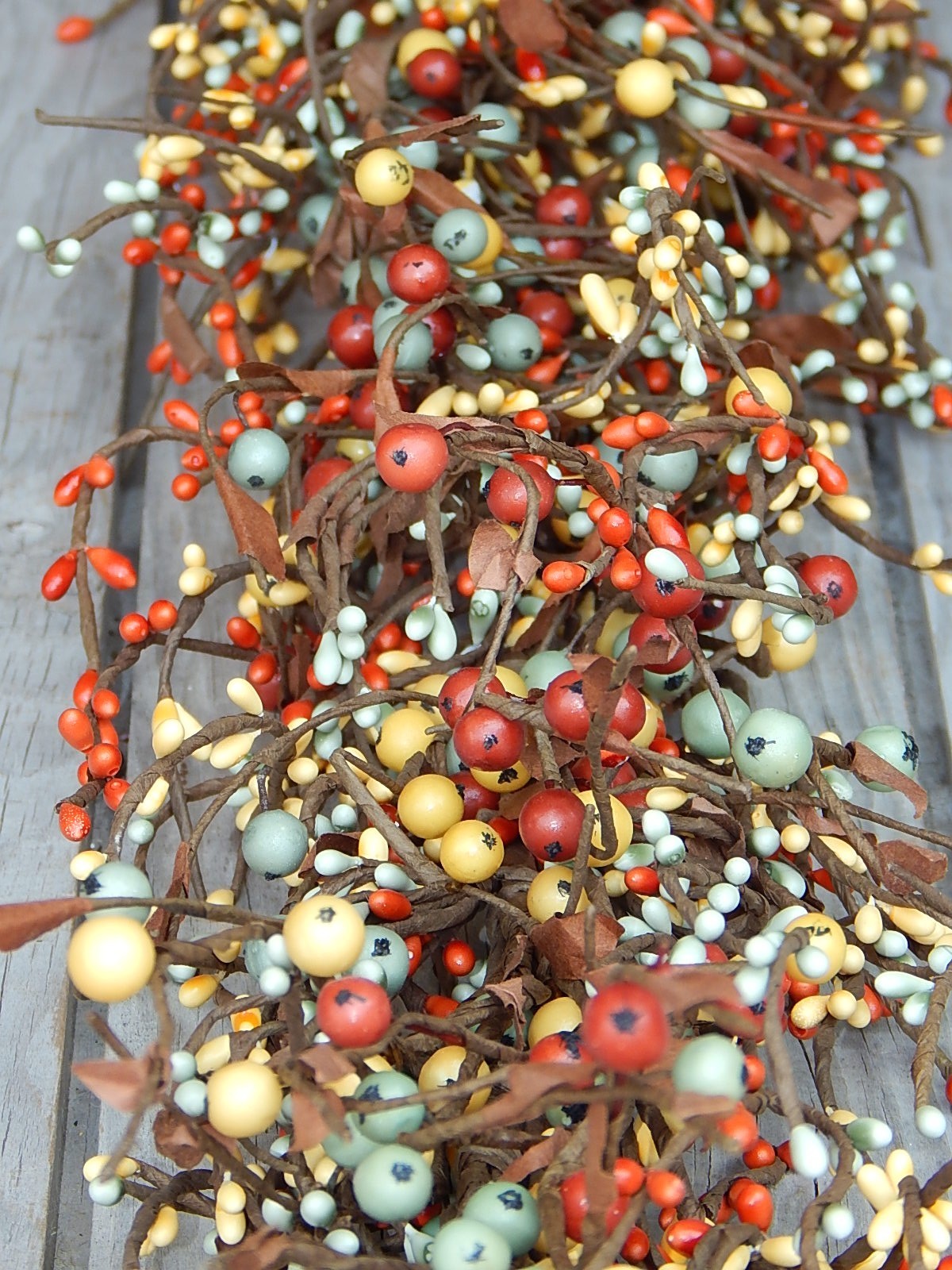 SPRING Berry Garland – Mixed Berries in CORAL BLUE BUTTER MIX 53″ – NEW