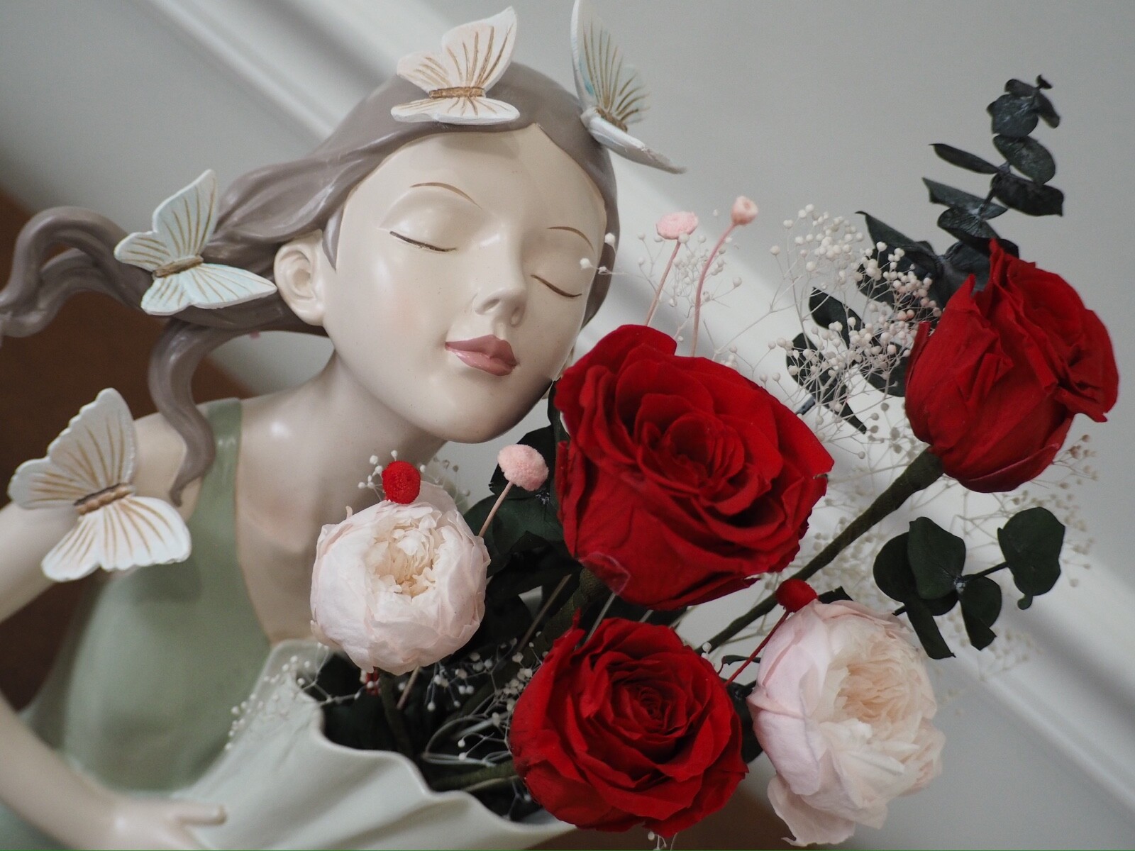 Preserved Flowers in Butterfly Girl Resin Vase, Floral Gifts for Loved Ones