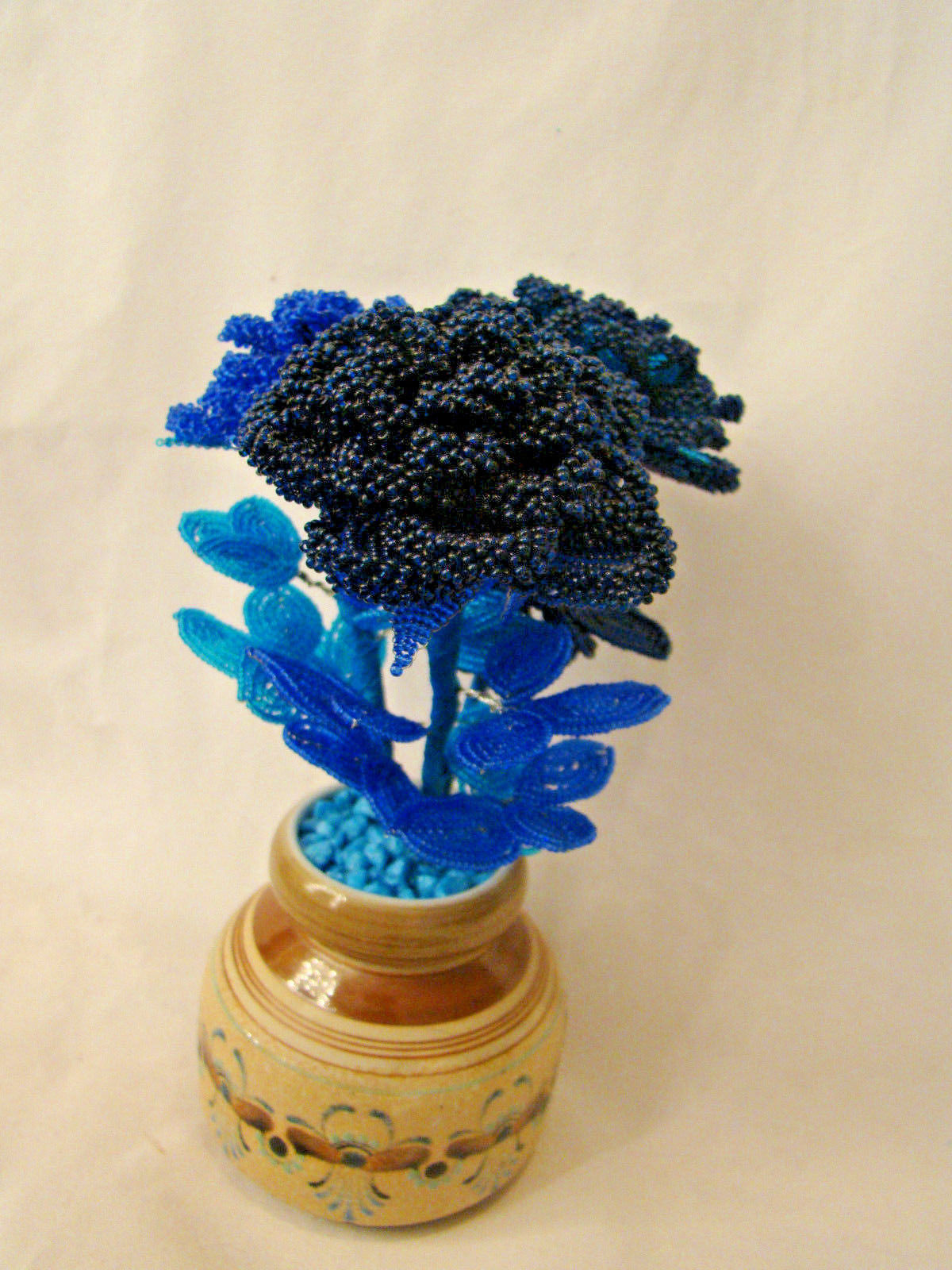 BLUE PRECOSIA SEED BEADED ROSES X 3 SET IN CERAMIC VASE HANDMADE IN AUSTRALIA