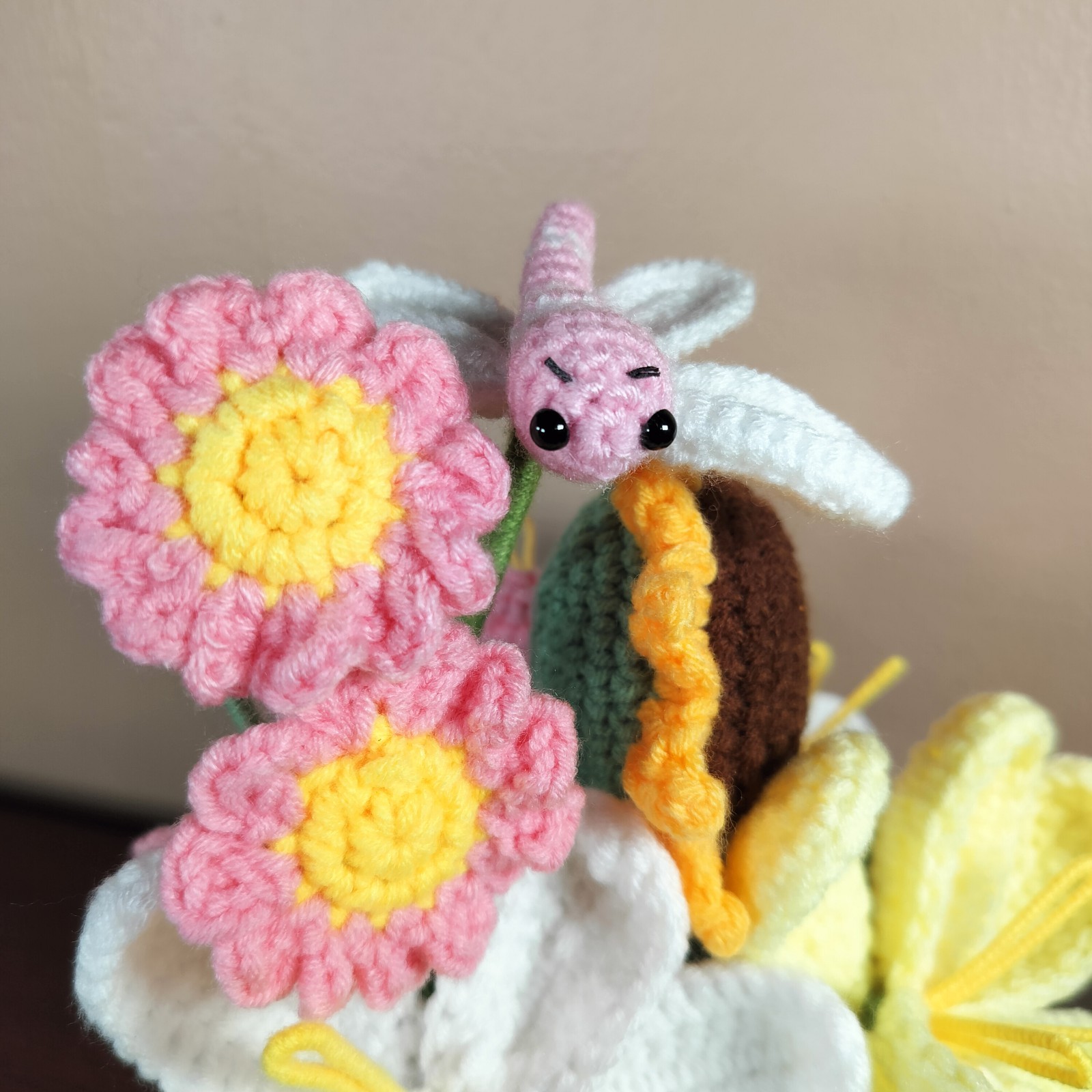 Handmade Crochet Flower Bouquet In Basket w/ Dragonfly Sunflower Lily’s Daisies