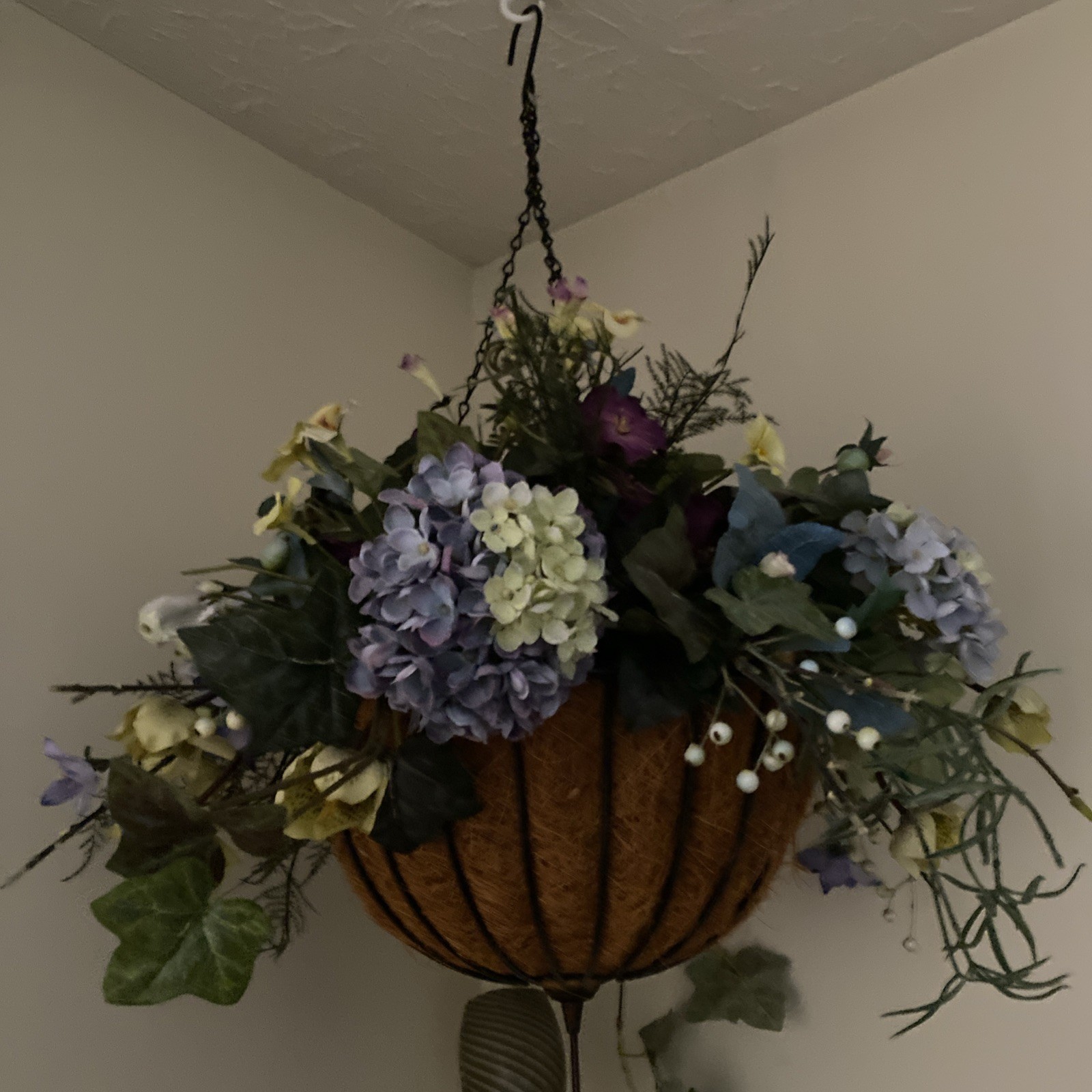 Artificial Hanging Flowers In Basket Silk Vine Plants Flower w/ Flowerpot Basket