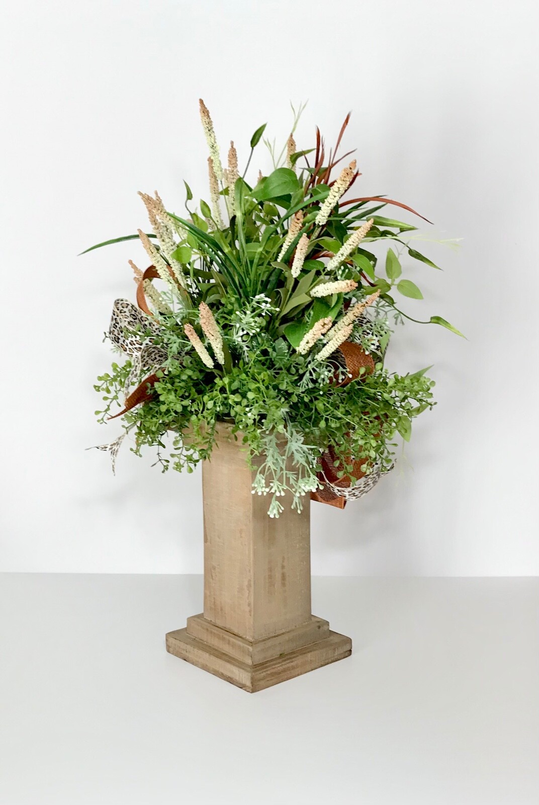 EVERYDAY YEAR ROUND FLORAL ARRANGEMENT WOOD COLUMN EARTH TONE COLOR CENTERPIECE
