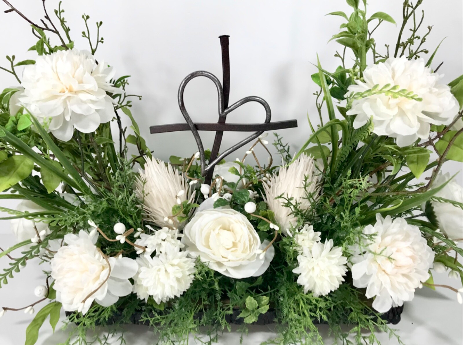 HEART CROSS SYMPATHY LARGE EVERYDAY CHRISTIAN CENTERPIECE FLORAL ARRANGEMENT NEW