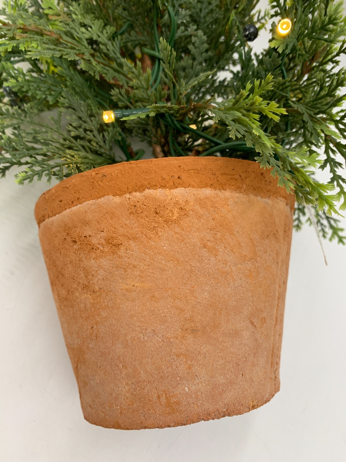 Pottery Barn Pre Lit Faux Juniper Tree Terra Cotta Potted Plant 21″ h #R8026