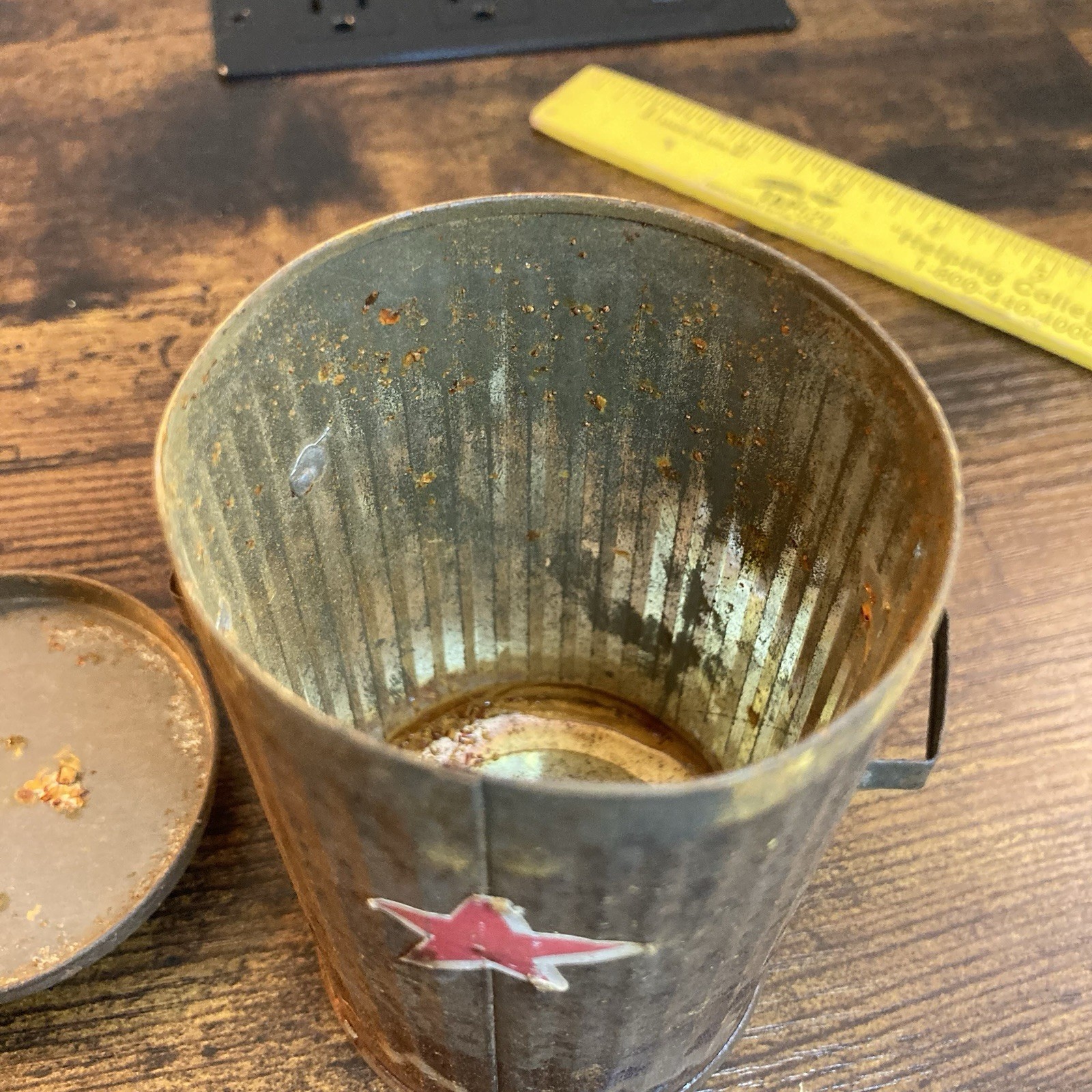 Vtg Mini Metal Trash Can Red Star Rustic Primitive Garden Decor Farmhouse 1:6 Sc