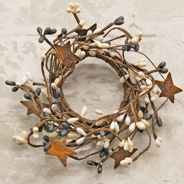 Farmhouse Pip Berry with Rusty Tin Stars Candle / Napkin Ring 2″ Inner Diameter