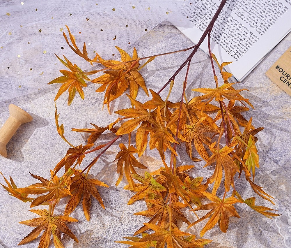 15 Stems of Single Branch 4-Pronged Maple Leaves Artificial Flowers for Home Dec