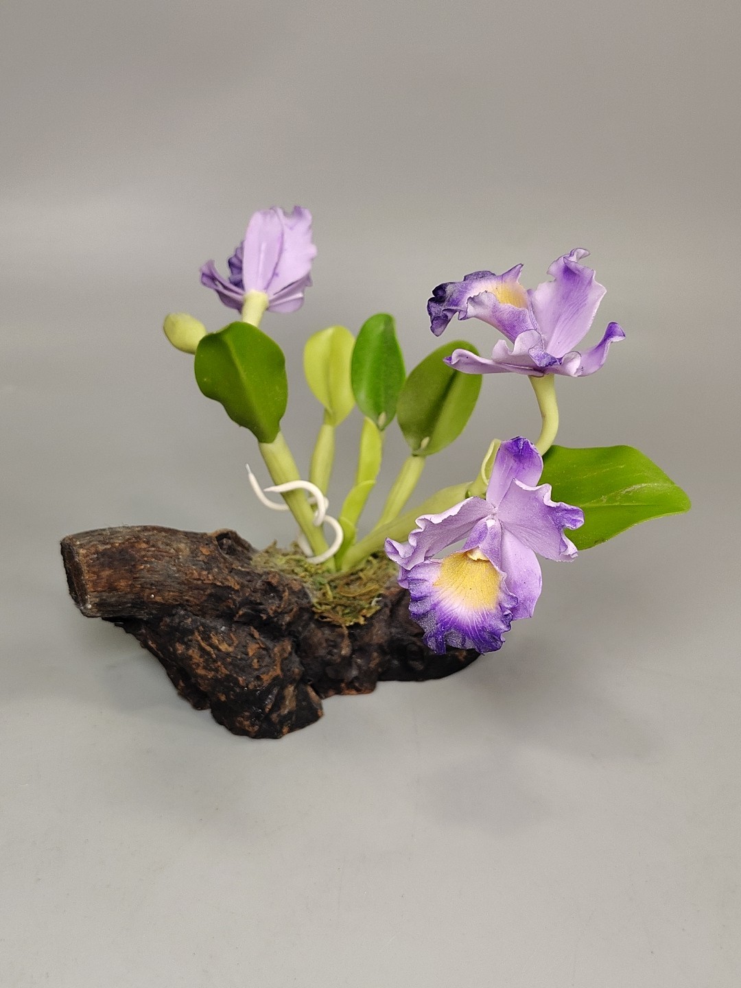 Artificial Realistic Flower Purple Iris Driftwood Moss Decor