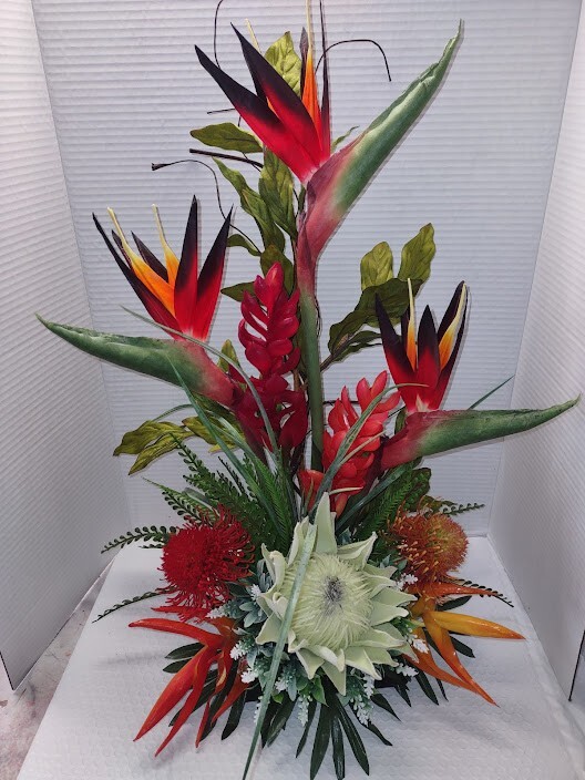 Tropical table centerpiece.