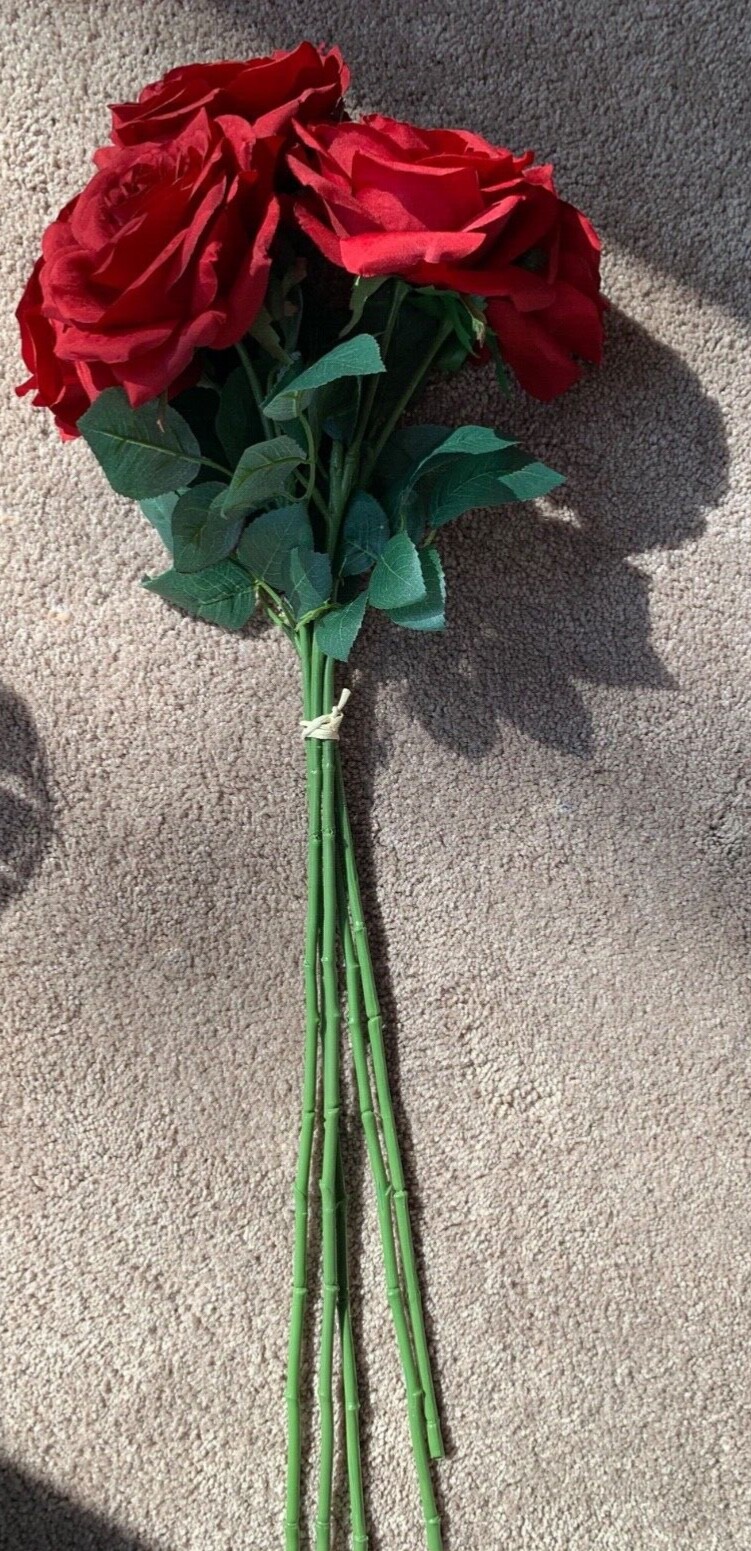 4 Artificial Red Silk Roses with Stem Flowers Bouquet with 14 inches in length 