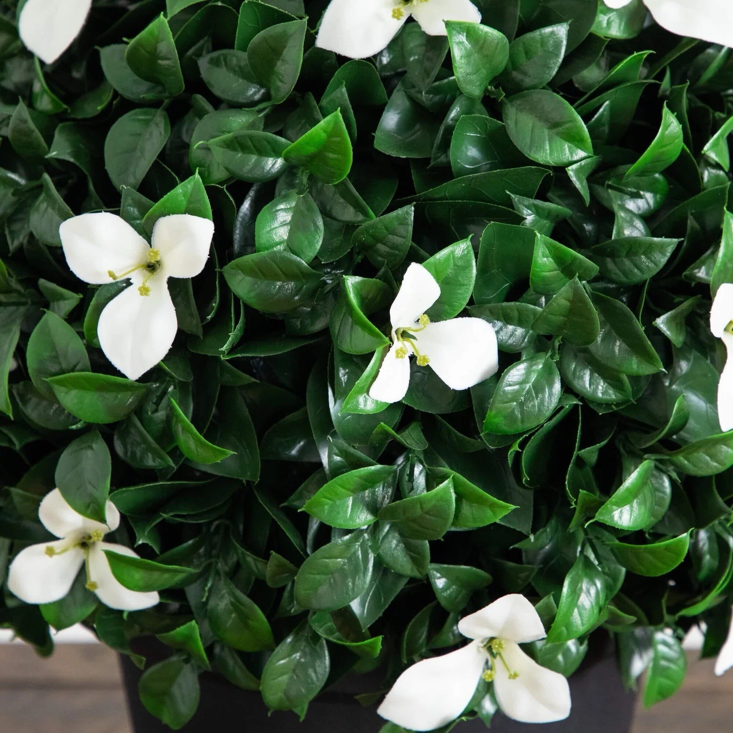 15″ UV Resistant Artificial Boxwood and Gardenia Topiary Plant (Indoor/Outdoor)