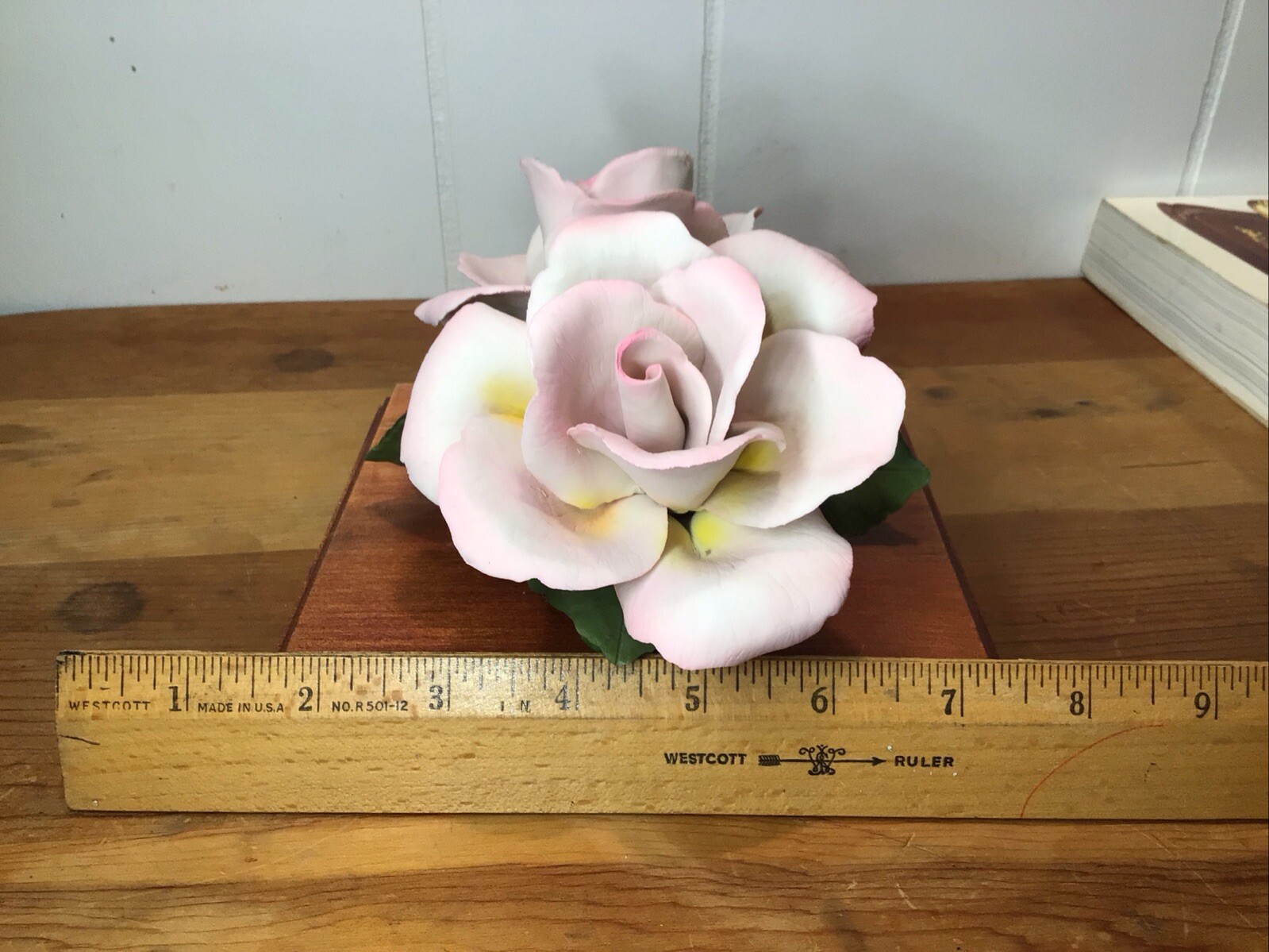 CAPODIMONTE PORCELAIN DOUBLE PINK ROSES BY NAPOLEON OF ITALY,15 Oz., 6.5” L. 5”W