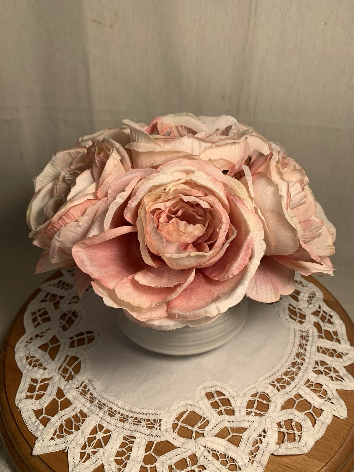 Beautiful Pale Pink Rose Arrangement (6 Large Flowers) In A Footed Ceramic Bowl