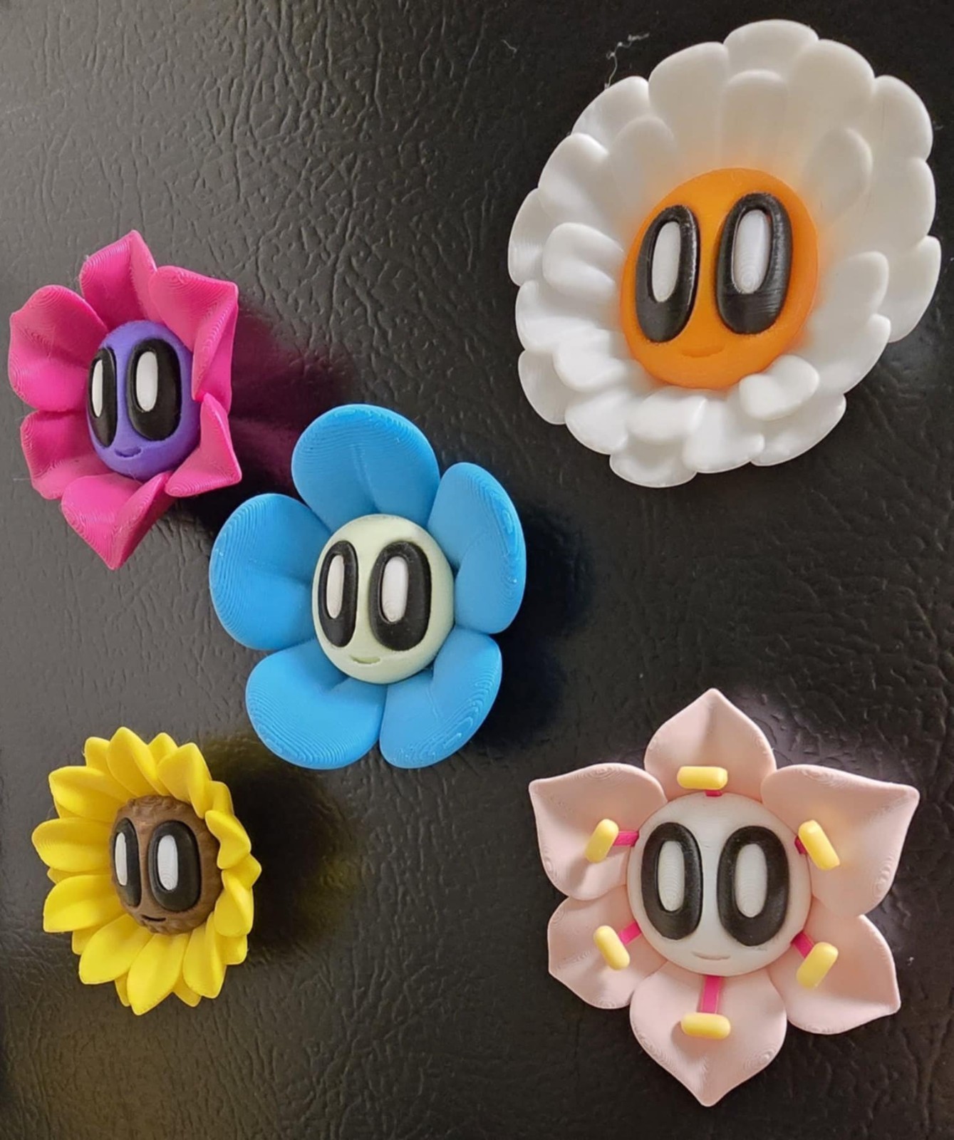 3D Printed Blob Flower Magnets, 5 Piece Set, Heavy Duty Magnet, Multicolor