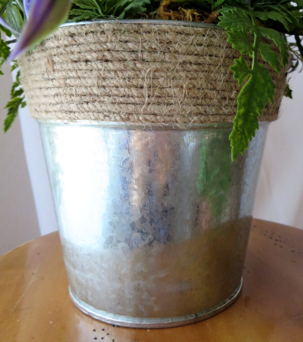 SPRING ARRANGEMENT ARTIFICIAL SILK/PLASTIC FLOWERS IN IRON CONTAINER 16″x12″ NEW