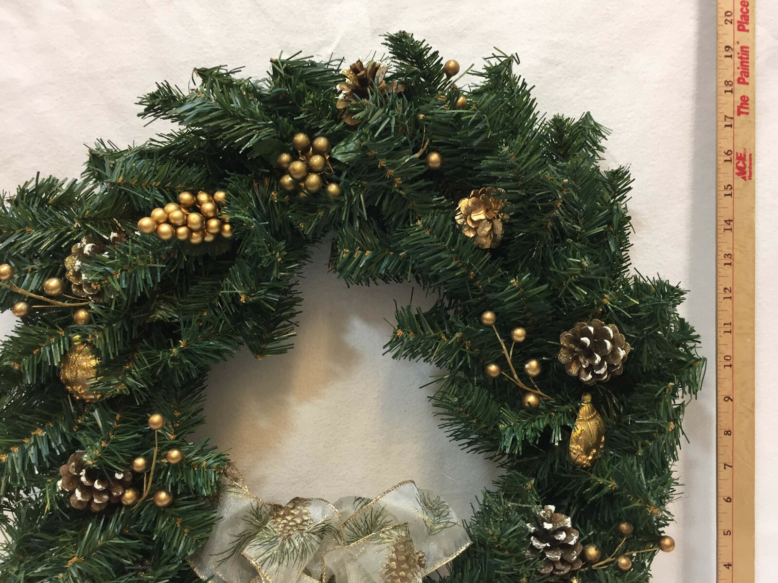 Wreath Green Pine Boughs Round Door 21″ Christmas Gold Bow Pine Cones & Berries