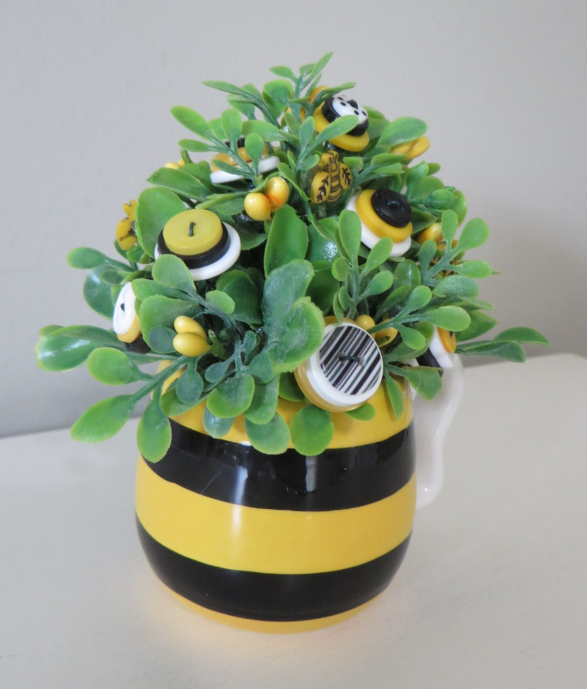 Button Flower Bouquet in MINI Bee Themed Espresso Mug – Summer Home Decor #649
