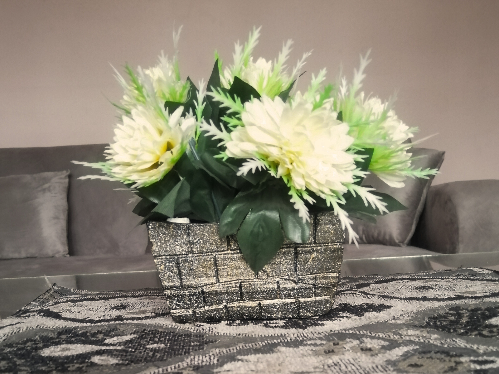 Artificial Flower Arrangement in Decorative Brick-Style Pot – 5″ x 5″ Pre-Owned