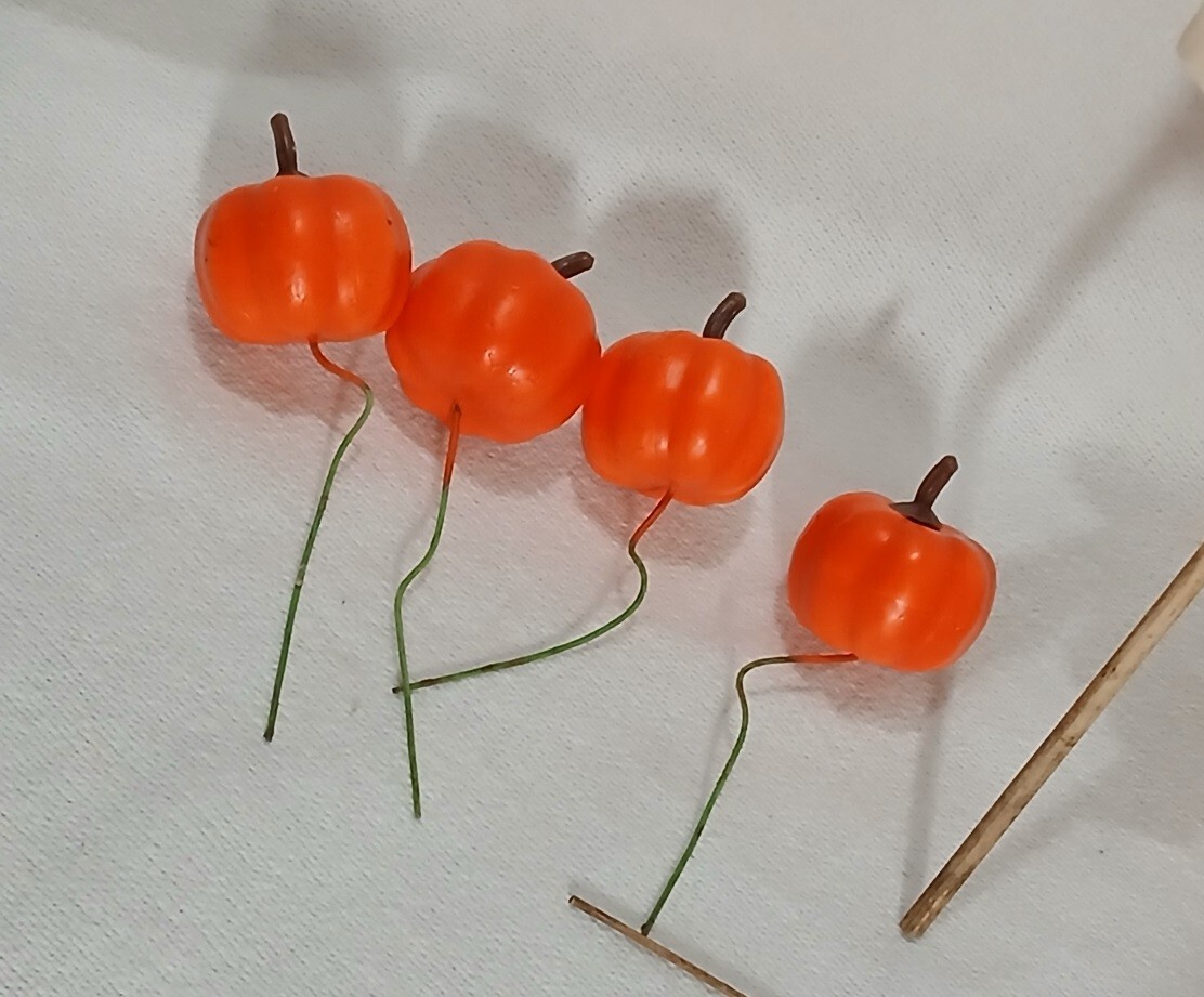 Fall / Autumn / Harvest Time / Halloween Bouquet Add Ins Decoration 8 Pieces