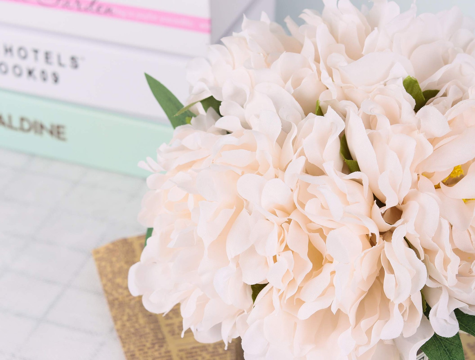 Artificial Flower and Glass vase, Isn Style Artificial Rust Ball Glass Bottle