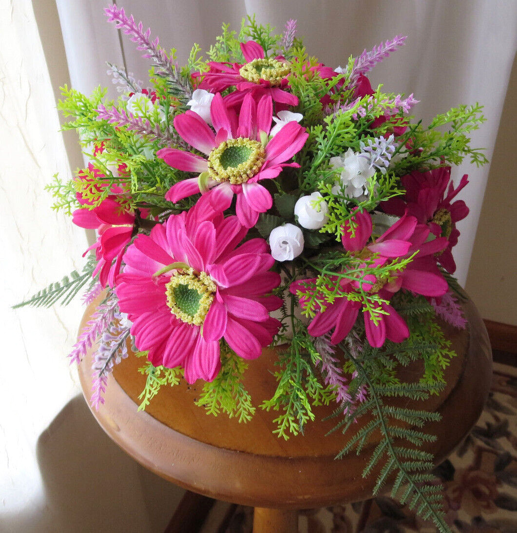 BEAUTIFUL FLORAL ARRANGEMENT ARTIFICIAL SILK/PLASTIC FLOWERS 8″x 9″ NEW